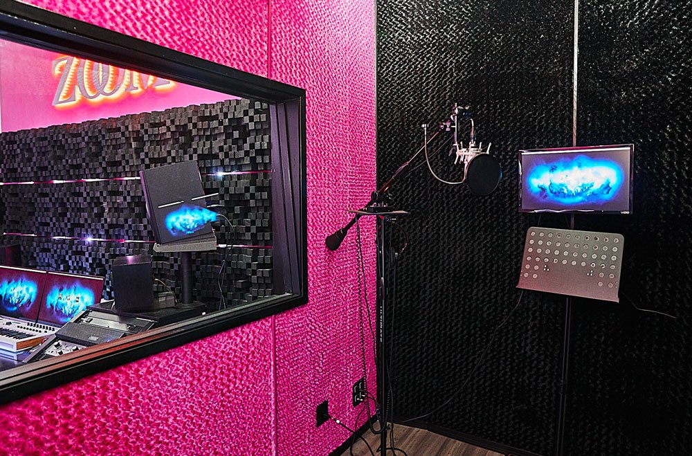 Recording studio east hollywood reviews - ZOOM Recording Studio ZOOM Recording Studio booking and session room near East Hollywood Los Angeles